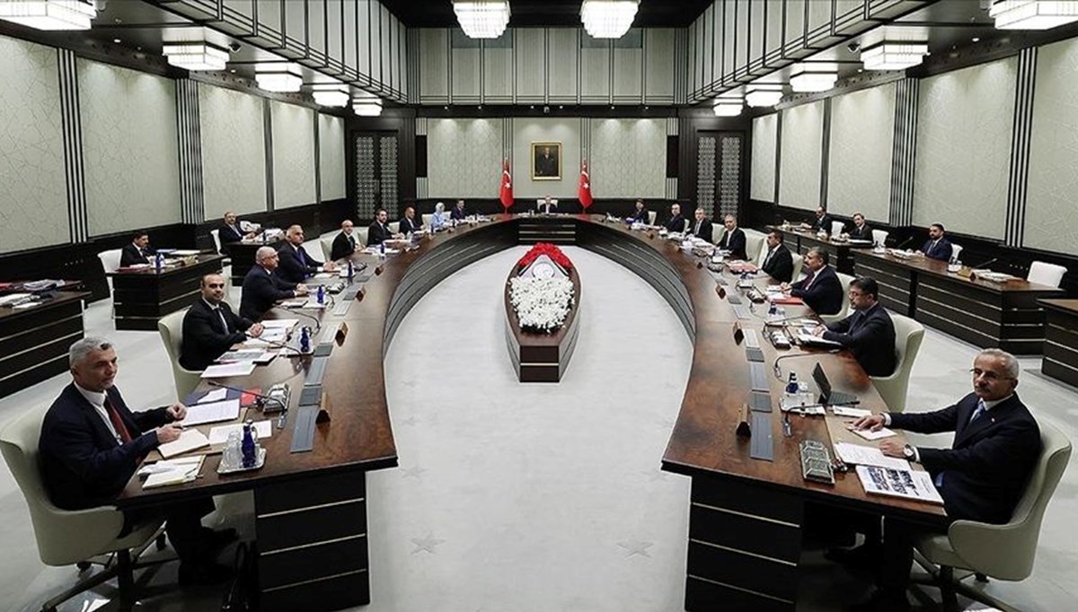 Kabine bugün toplanıyor (Gündemde hangi başlıklar var?) Kabine bugün toplanıyor (Gündemde hangi başlıklar var?)