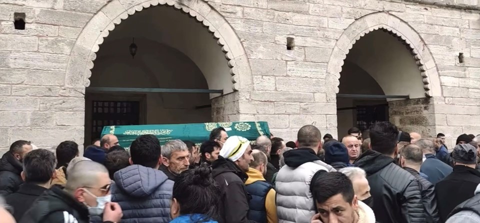 Yüksel Ustahüseyin, kılınan cenaze namazı sonrası Tuzla’da toprağa verildi.