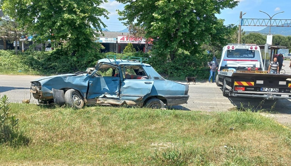 Zonguldak'ta otomobiller çarpıştı: 1 ölü, 1 yaralı