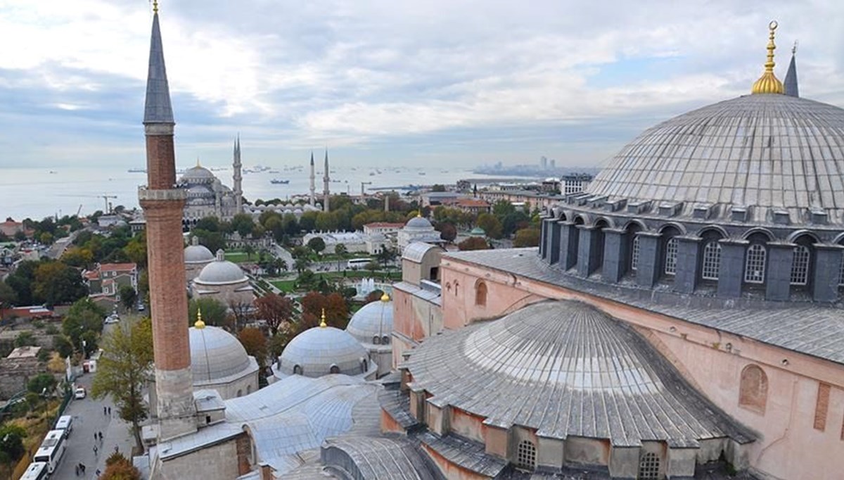 Bilal-i Habeşi kimdir? İlk ezan okuyan Bilal-i Habeşi'nin hayatı Bilal-i Habeşi kimdir? İlk ezan okuyan Bilal-i Habeşi'nin hayatı