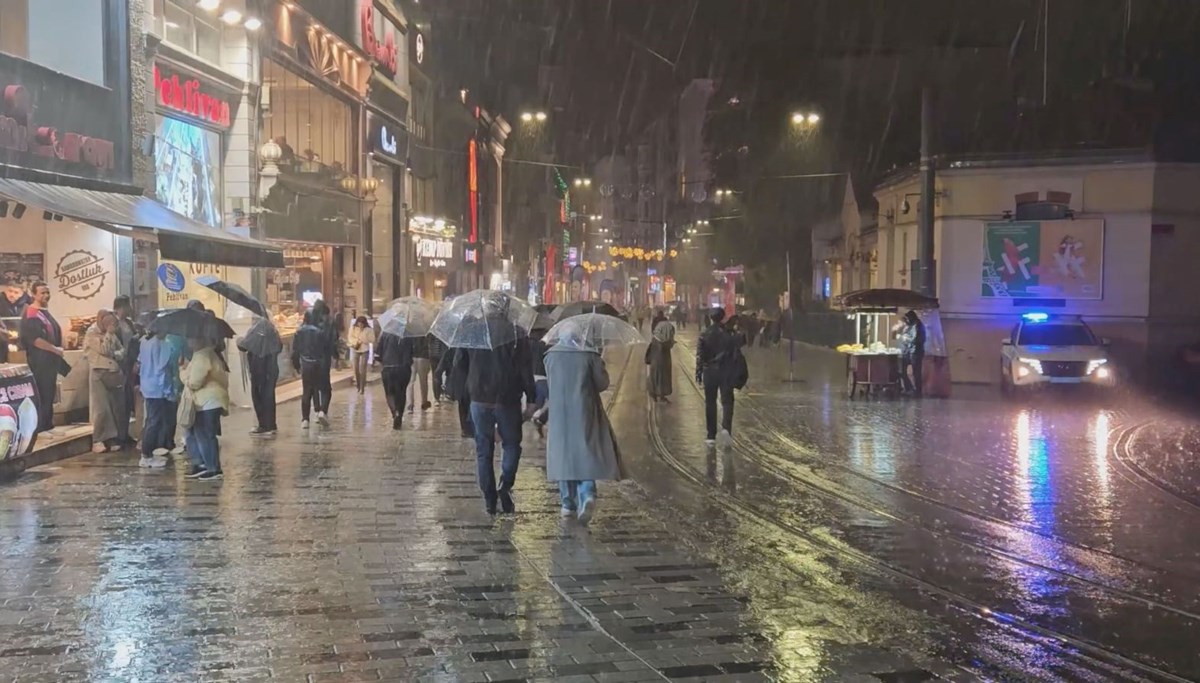 Sıcak havaya aldanmayın: İstanbul dahil 20 ile sağanak uyarısı