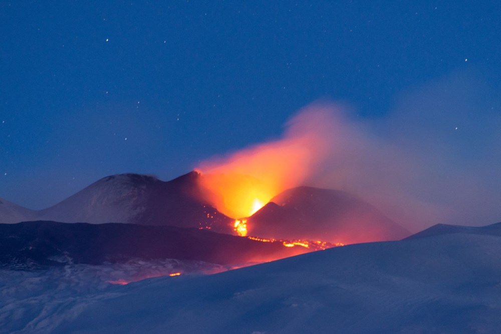 Etna Yanardağı yeniden faaliyete geçti - 2