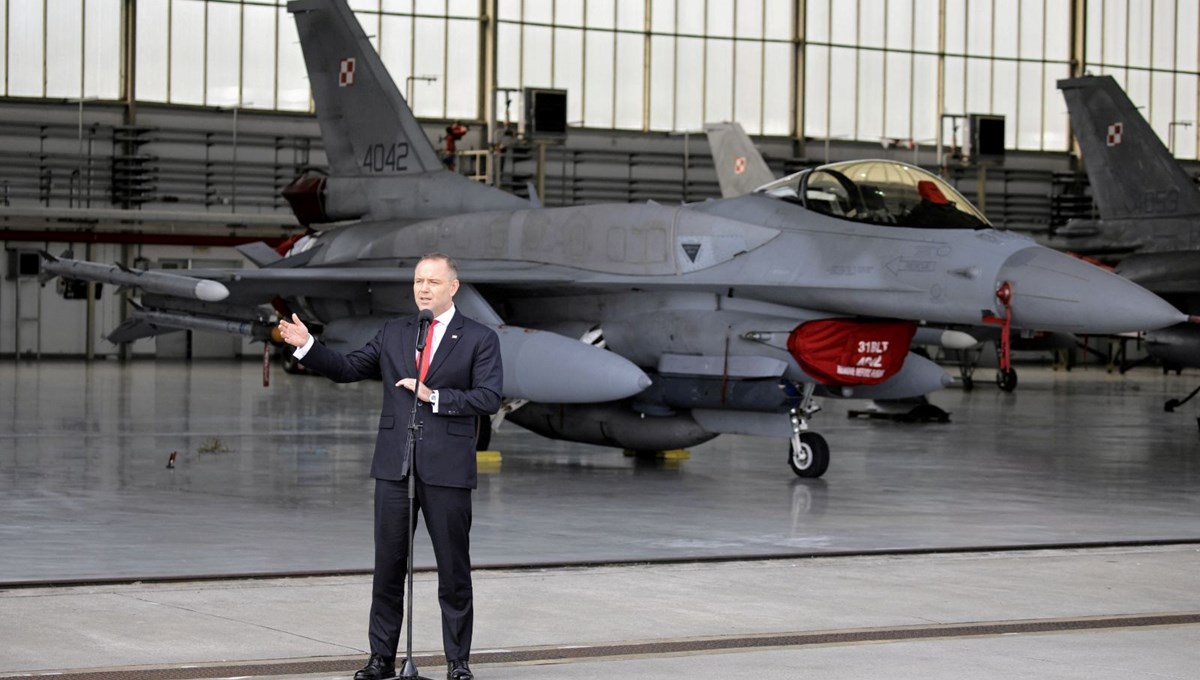 Polonya'dan yabancı asker kararı