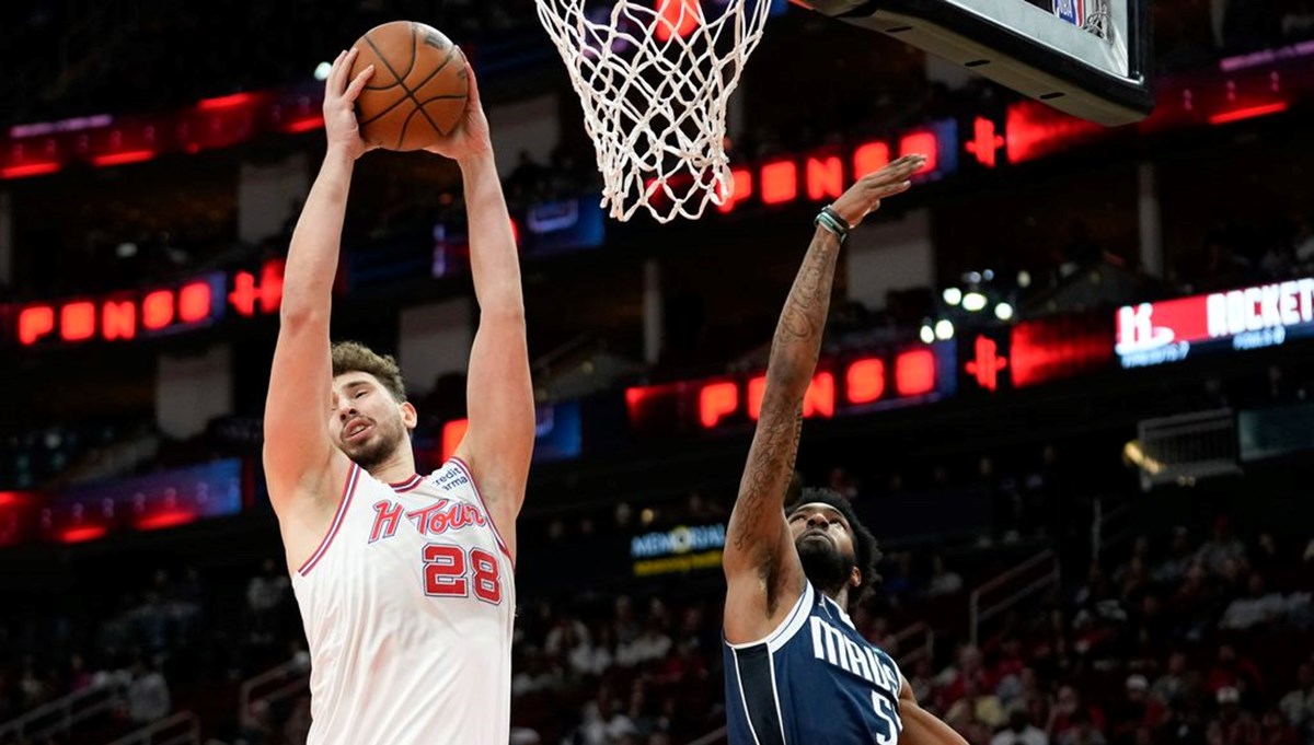 NBA'de 37 sayı atan Alperen Şengün, kariyer rekoru kırdı NBA'de 37 sayı atan Alperen Şengün, kariyer rekoru kırdı