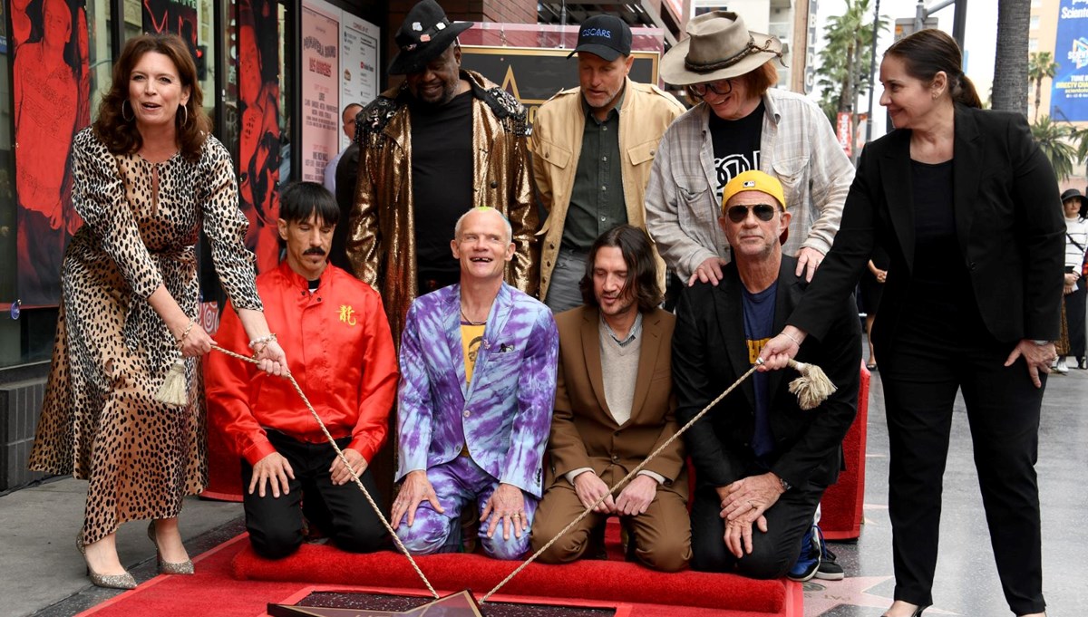 Red Hot Chili Peppers, Hollywood Bulvarı'nda onurlandırıldı