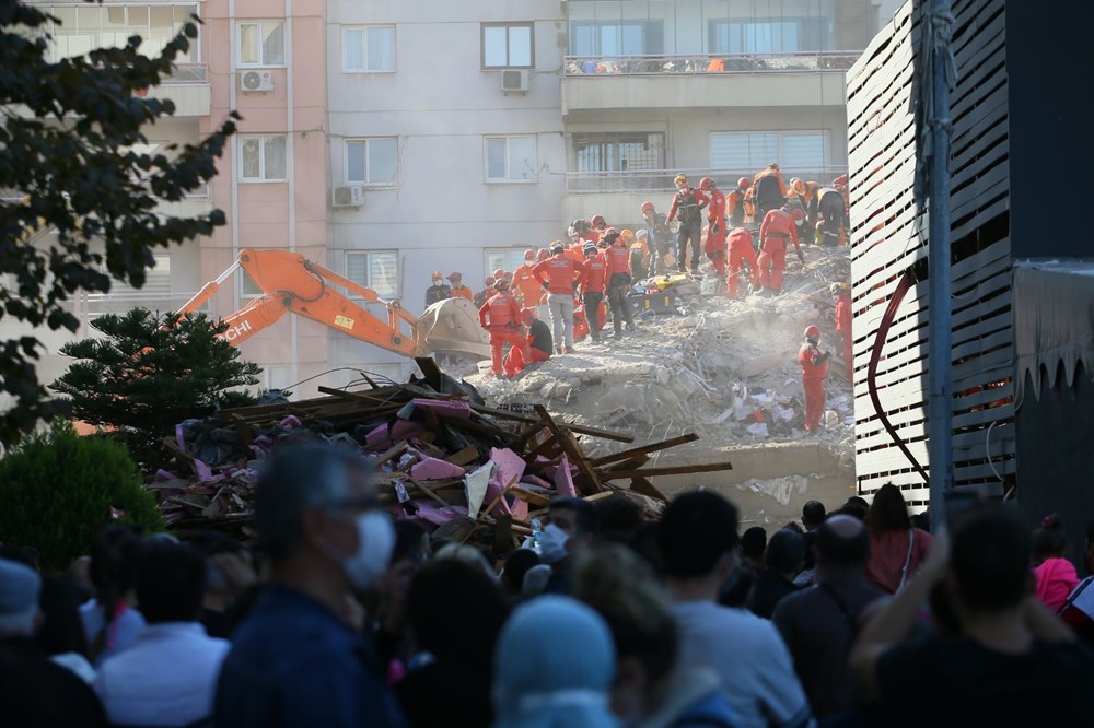 Rıza Bey Apartmanı'nda arama kurtarma çalışması - 23