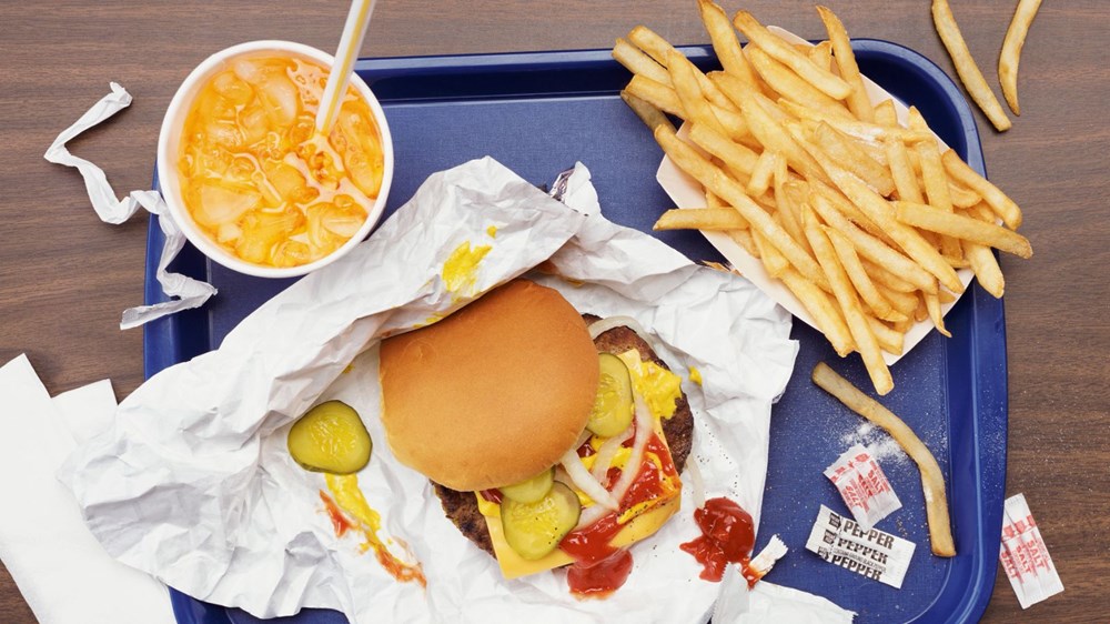 Kısırlık ve kanser yapıyor: Ünlü fast food markalarının ürünlerinin çoğunda zehirli kimyasallar bulundu - 3