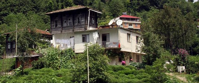 Evinin çatısına ev yaptı Magazin Haberleri NTV