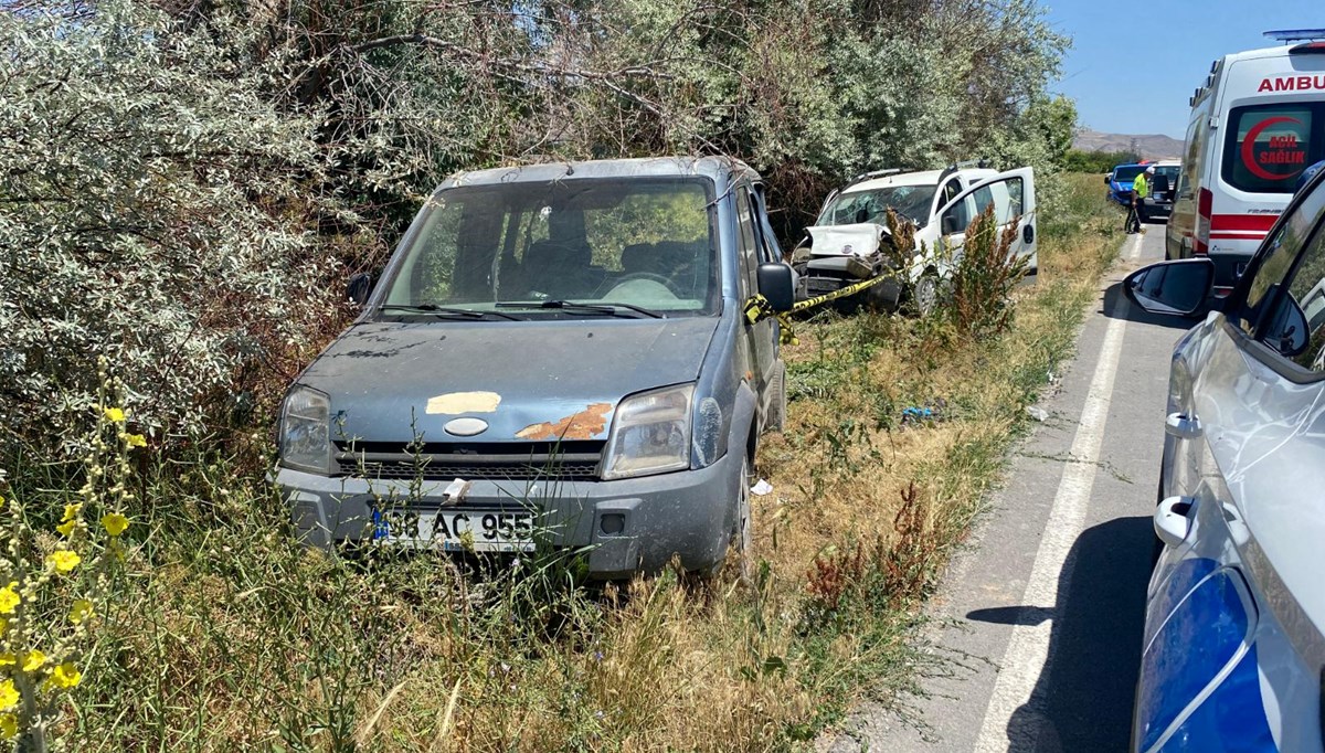 Kayseri'de feci kaza: 1 ölü, 8 yaralı