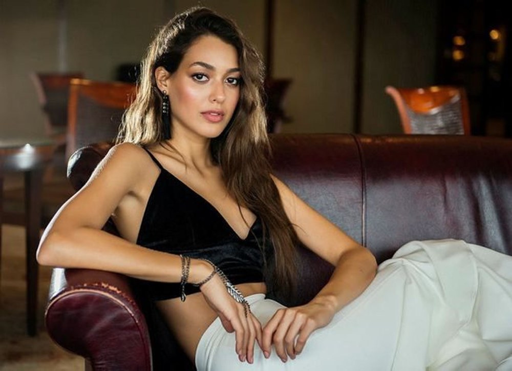 Ясемин чукур. Дилан чичек дениз. Deniz çiçek. Дилан чичек дениз miss turkey. Deniz çiçek.