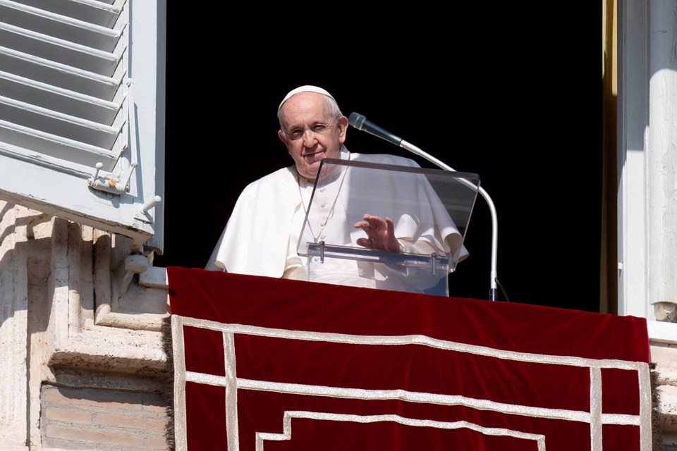 Papa 16. Benediktus kilisedeki cinsel istismar mağdurlarından af diledi - 1