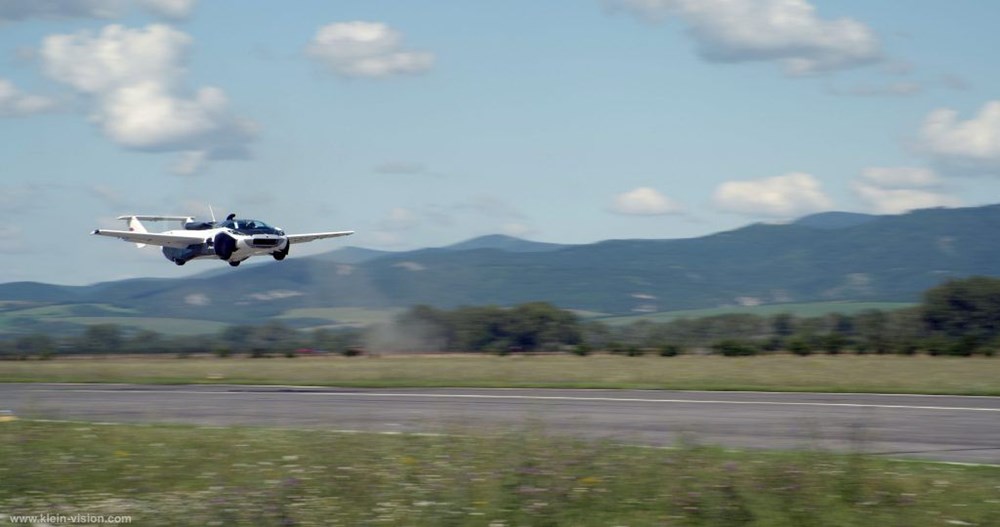 Uçan araba 35 dakikalık testi başarıyla tamamladı - 3