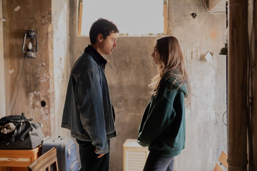 Sahipsizler'de Azize ve Devran karşı karşıya geliyor 76 FKLDvfTqtEO52i3nc9NQSg