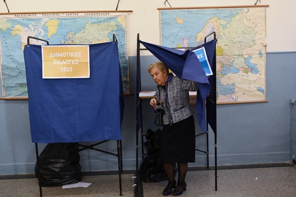 Yunanistan posta yoluyla oy kullanmaya hazırlanıyor - 1