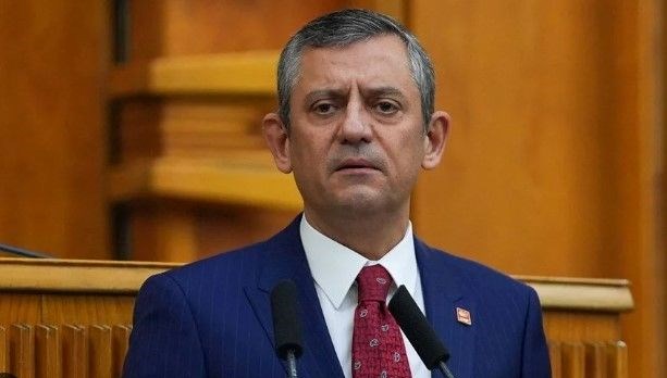 Özgür Özel'e saldırı