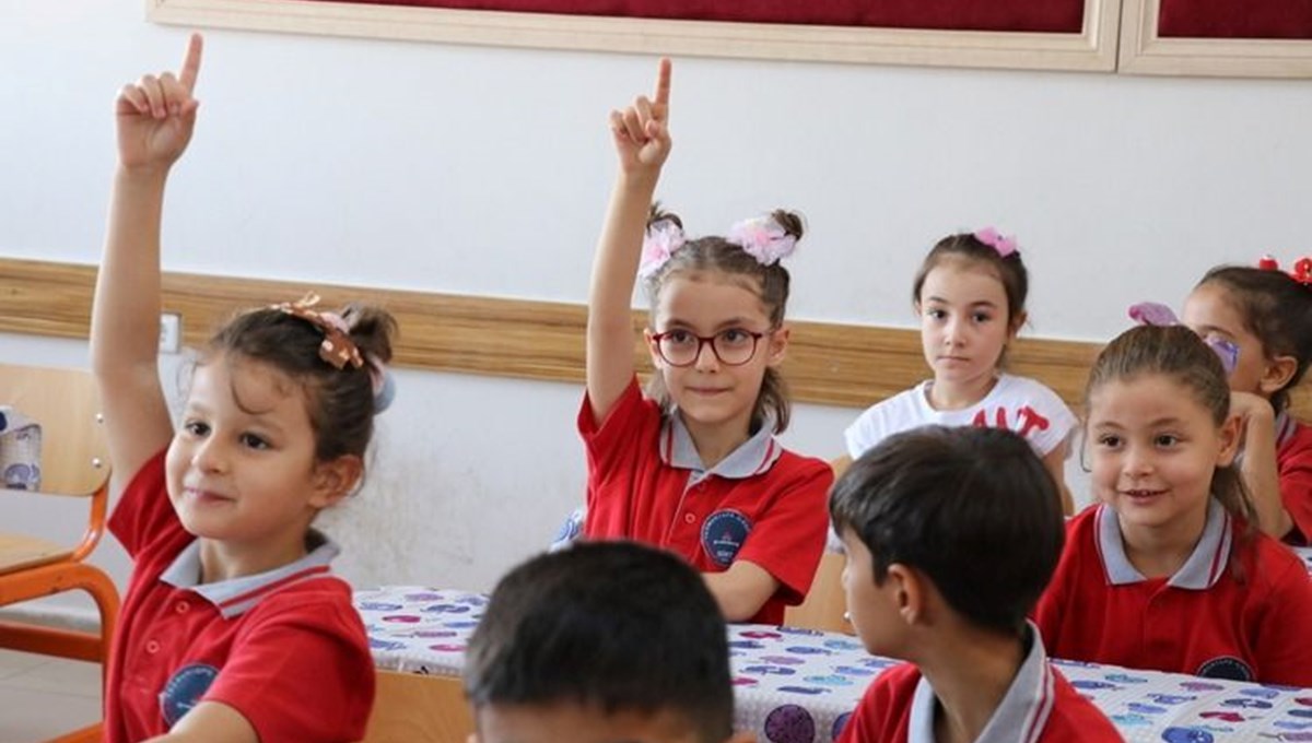 Yarın okullar tatil mi? 31 Mart'ta öğleden son okullar tatil mi?