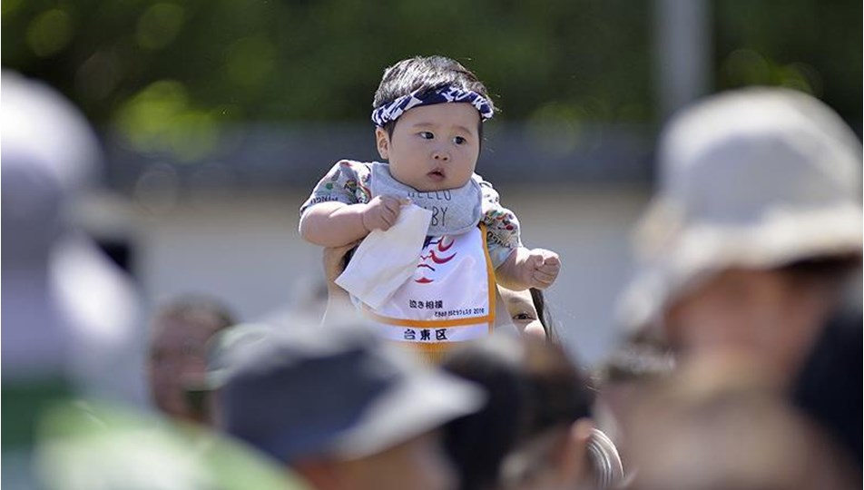 Japonya'da doğan bebek sayısı üst üste 9. kez düştü