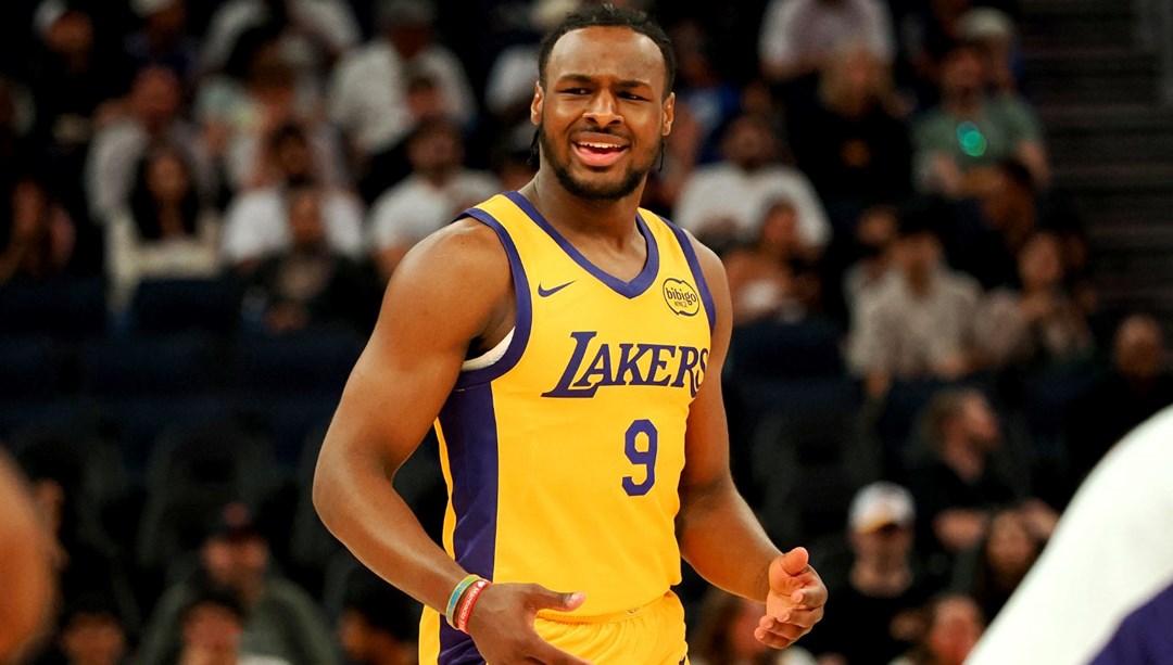 LeBron James'in oğlu Bronny, Lakers formasıyla ilk maçına çıktı