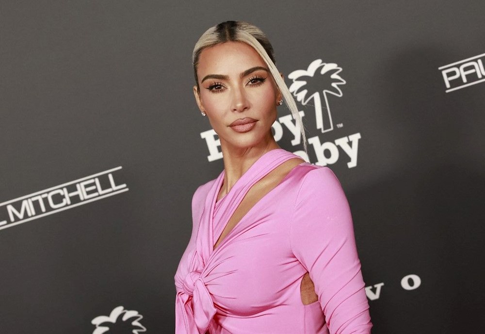 Kim Kardashian, Prenses Diana'nın 200 bin dolarlık kolyesini satın aldı - 3