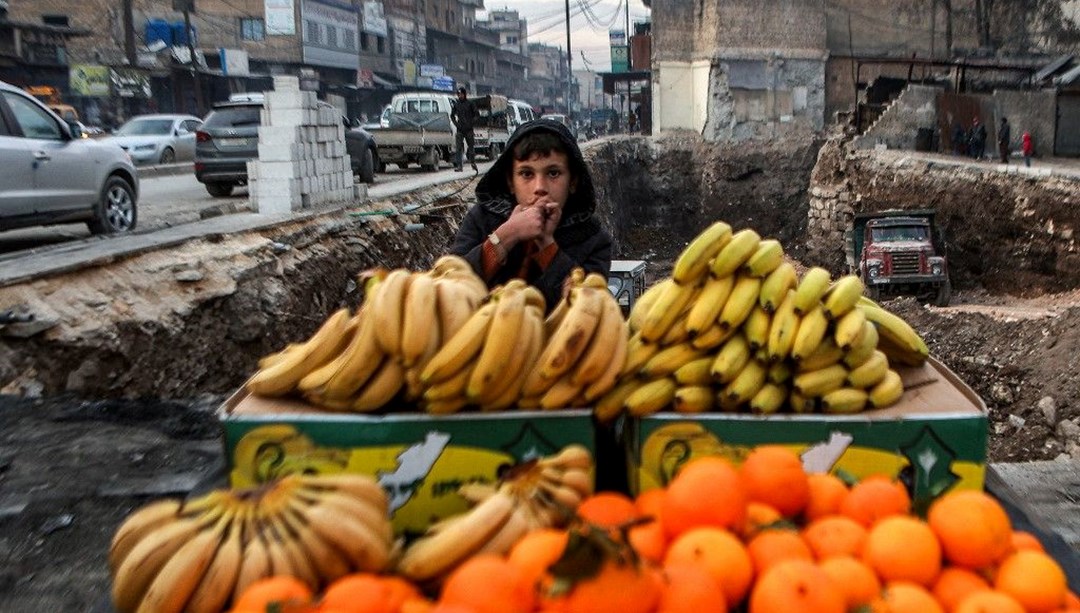 Suriye'de rejim çöktü, halk ithal ürünlerle tanıştı: "Bazı meyveleri ilk kez görüyoruz"