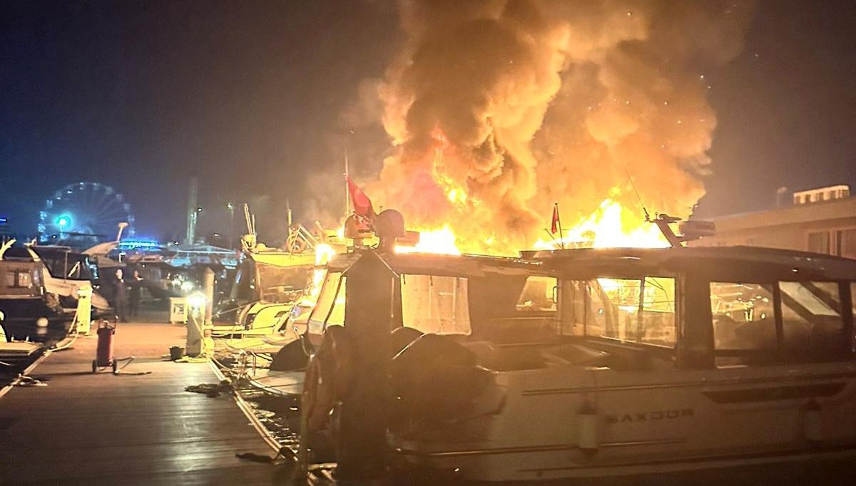 Tuzla marinada tekne yangını
