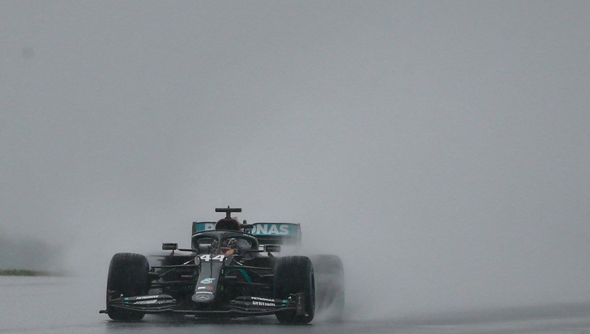 SON DAKİKA HABERİ: Formula 1'de sıralama turuna yağmur arası