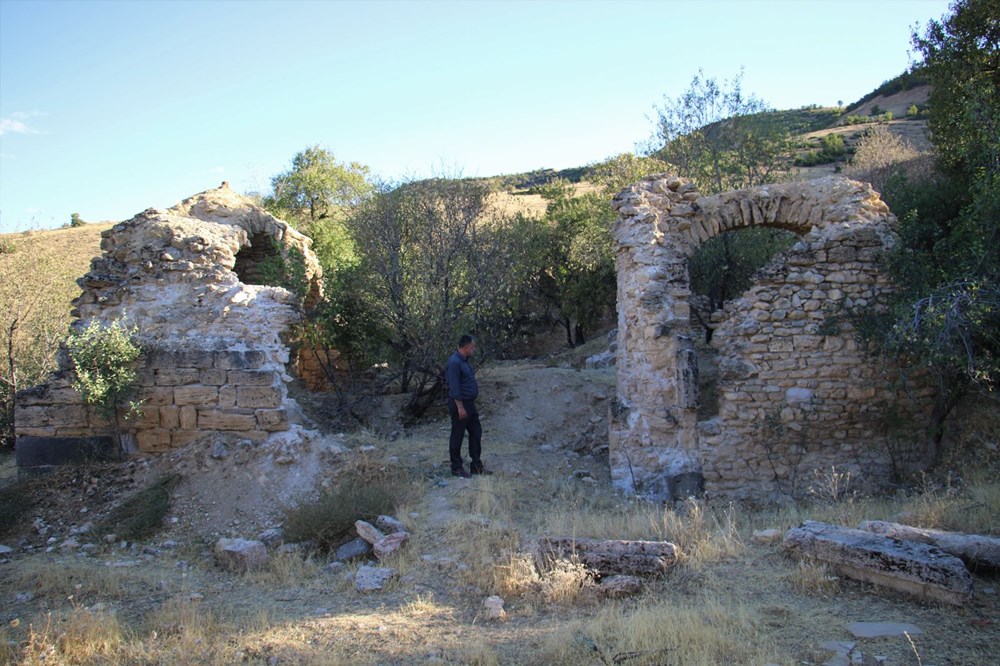 Ekinözü Manastırı (Kağtsrahayeats) restore edilmeyi bekliyor - 4