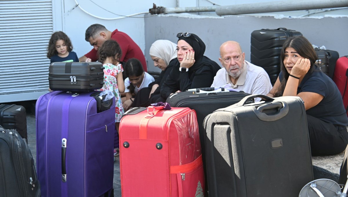 Türk vatandaşlarının Lübnan'dan tahliyesi başlıyor: Mersin'de karşılanacaklar Türk vatandaşlarının Lübnan'dan tahliyesi başlıyor: Mersin'de karşılanacaklar