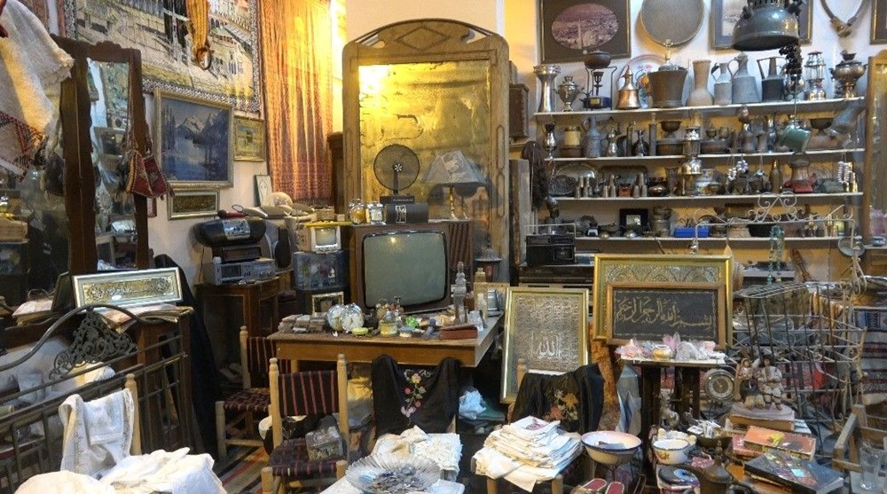 19 Yıllık Antika Tutkusu: Dükkan Değil, Yaşayan Müze 76 FV8shkjHREuueKU6pF7bgQ