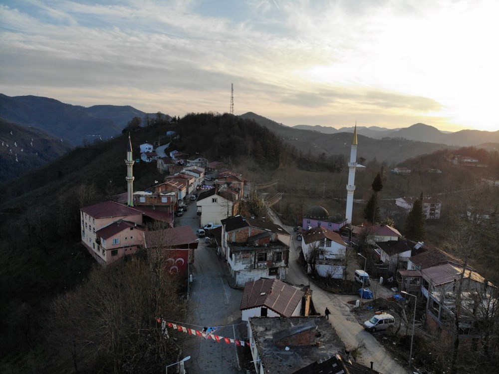 Karadeniz fıkrası gibi! Aynı caddede farklı 2 iftar saati - 1