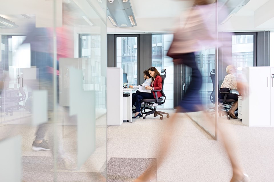 Look professional, get the job done, get a high salary: Let's get to know the silent hiding - 1