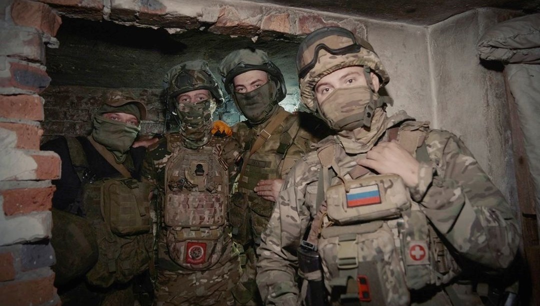 Rus ordusunda gizemli ölümler: "Albaylar pencereden düşüyor"