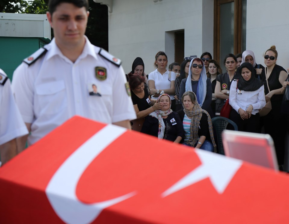 Atatürk Havalimanı'ndaki saldırıda hayatını kaybedenlere veda - 1