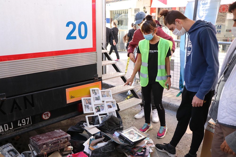 Rıza Bey Apartmanı'nın enkazından çıkan fotoğraflar yürek burktu - 1