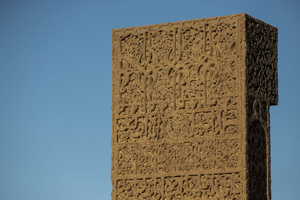 Ahlat Selçuklu Meydan Mezarlığı tarihe ışık tutuyor - 2