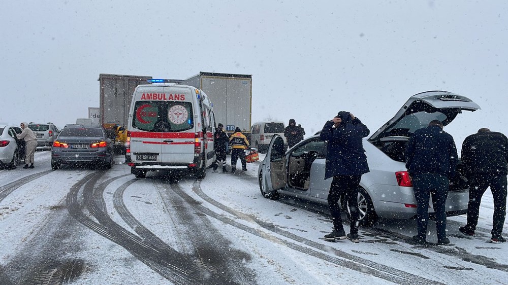 Anadolu Otoyolu'nda 50'den fazla araçla zincirleme kaza: Ankara yönü ulaşıma kapandı - 6