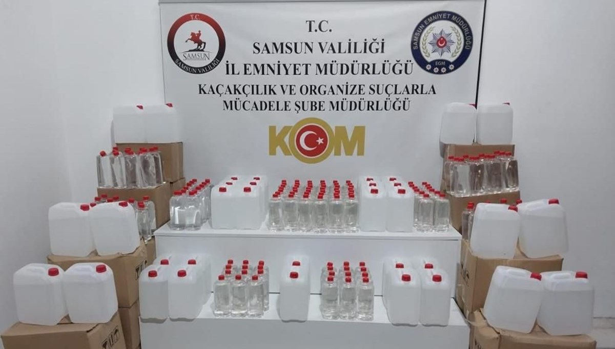 Samsun'da 1000 litre etil alkol ele geçirildi Samsun'da 1000 litre etil alkol ele geçirildi