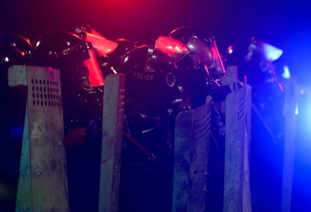 Kırgızistan'da neler oluyor? Seçimler iptal edildi - 13