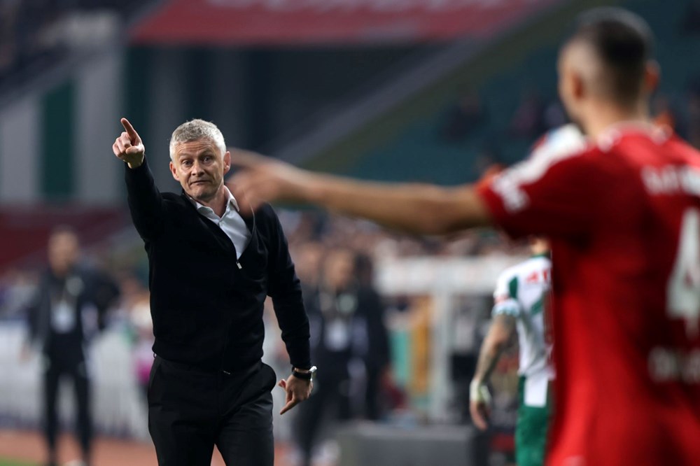 Beşiktaş'tan kadro dışı iddialarına açıklama - 1