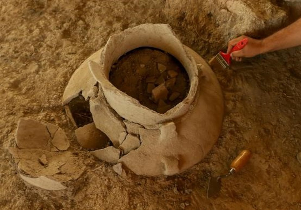 İzmir'de 5 bin yıllık "lüks site" kalıntıları bulundu - 1