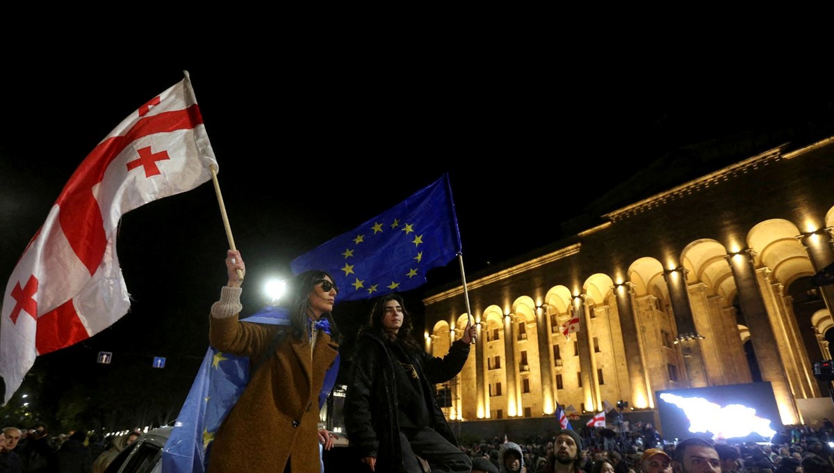 Rus eskrimcilere protesto