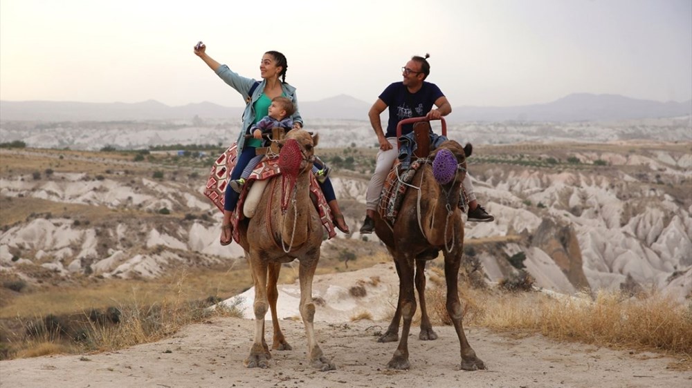 This isn't the Sahara Desert! Cappadocia Camel Tour between Fairy Chimneys Burası Sahra Çölü değil, Kapadokya Peri Bacaları (Kapadokya deve turu) - 7