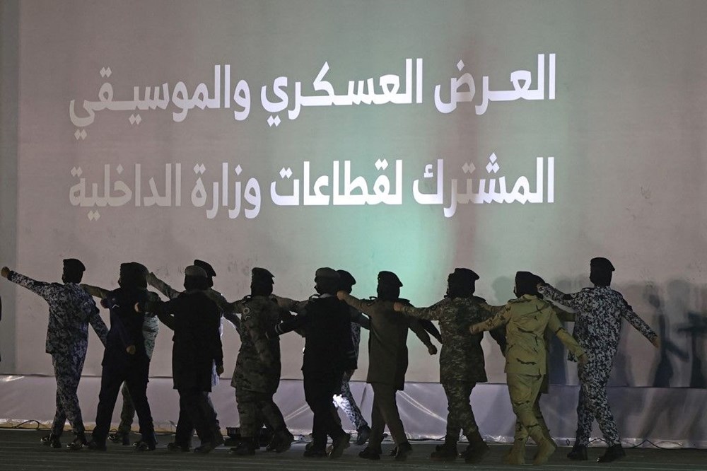 Suudi Arabistan tarihinde bir ilk: Kadın askerler ilk kez askeri geçit törenine katıldı - 5