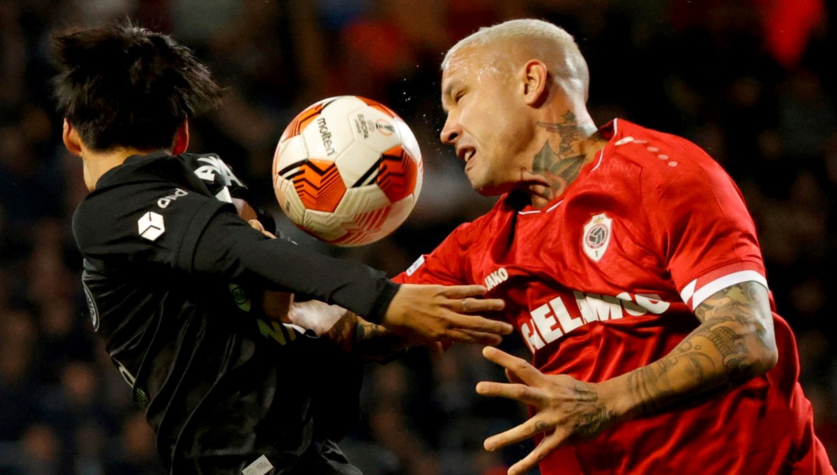 Uyuşturucu kaçakçılığı soruşturması: Futbolcu Nainggolan tutuklandı Uyuşturucu kaçakçılığı soruşturması: Futbolcu Nainggolan tutuklandı