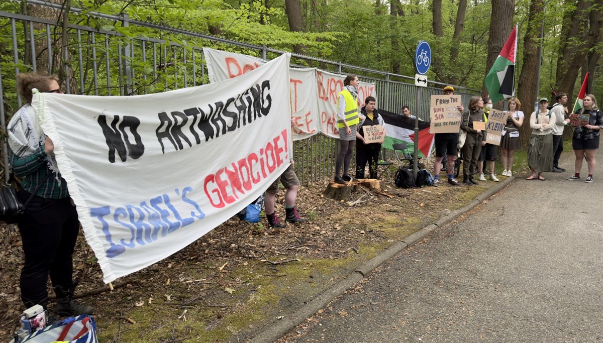 Hollanda'da kamu yayıncısına İsrail protestosu: Eurovision'u yayınlamama Hollanda'da kamu yayıncısına İsrail protestosu: Eurovision'u yayınlamama