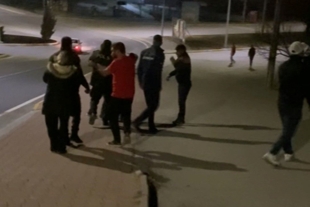 Asker eğlencesi sopalı kavgaya dönüştü, takviye ekip kavgayı güçlükle önledi - 2