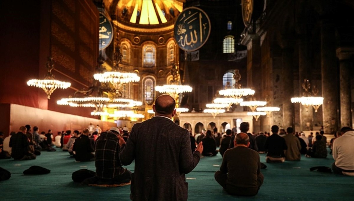 Mevlid Kandili ne zaman? 2025 Diyanet Mevlid Kandili tarihi belli oldu