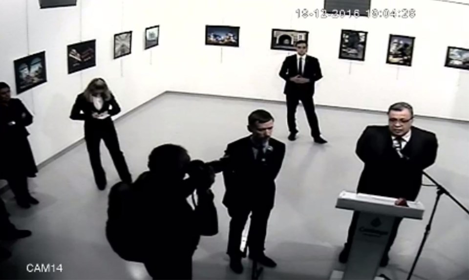 İddianamede terörist Altıntaş'ın güvenlik kamerası görselleri de yer aldı.

