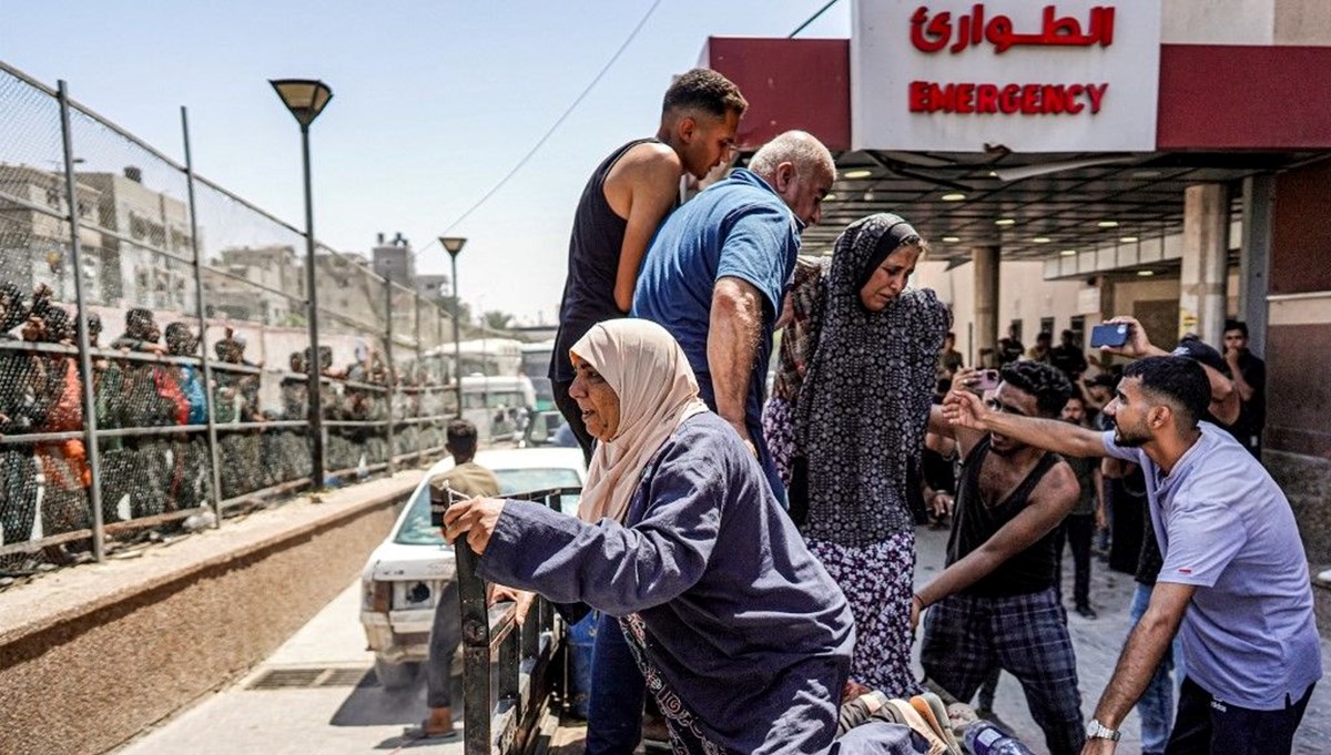 Han Yunus'ta İsrail saldırıları: Nasır hastanesi kriz içinde, yaralılar için yer kalmadı Han Yunus'ta İsrail saldırıları: Nasır hastanesi kriz içinde, yaralılar için yer kalmadı