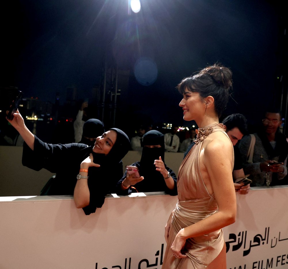 Kızıldeniz Film Festivali'ne Hollywood yıldızları akın etti! Tuba Büyüküstün  jüri üyesi oldu | N-Life